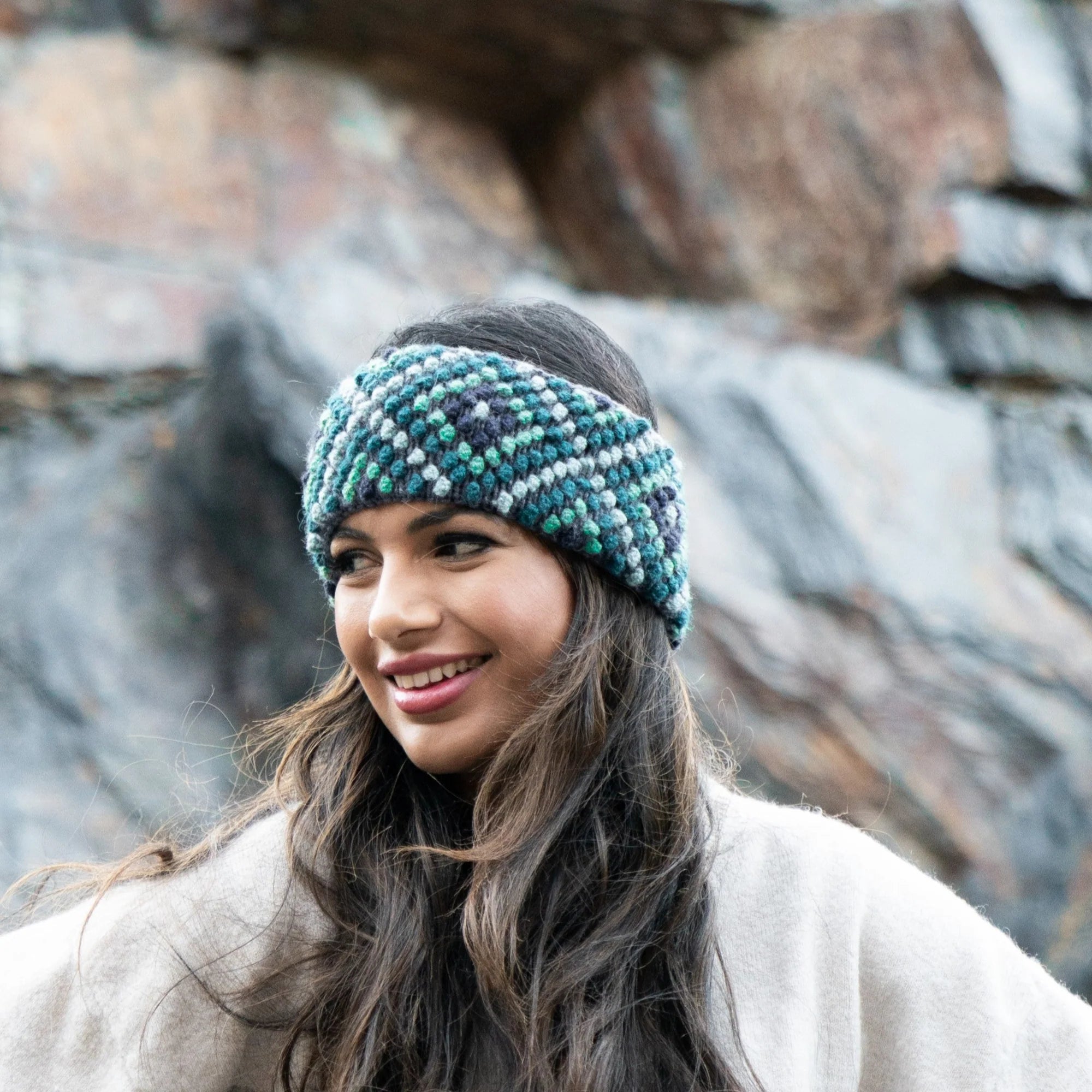 Handcrafted DIAMOND HAND-KNIT EAR WARMER - NORDIC KNITTING PATTERN Vintage 50s Headband Ear Warmer Head Scarf  main image 4