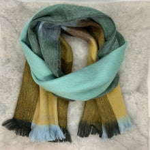 Mountains Ledge Woven Scarf