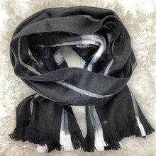 New York Woven Scarf