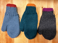 Kids Cable Pom Mitten (Color Options)