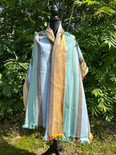 Mountains Ledge Woven Shawl