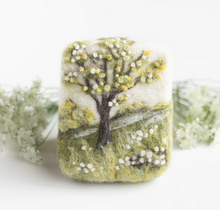Spring Blooms Mini Needle Felting Kit