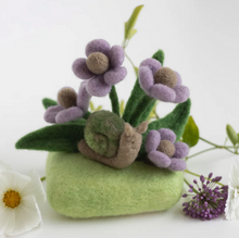 Garden Snail Mini Needle Felting Kit