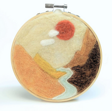 Amber Valley Needle Felting Kit